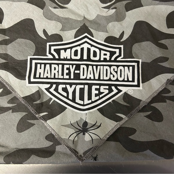 Harley Davidson Bandanna with very cool spider 🕷️ detail & graphics - Picture 7 of 16